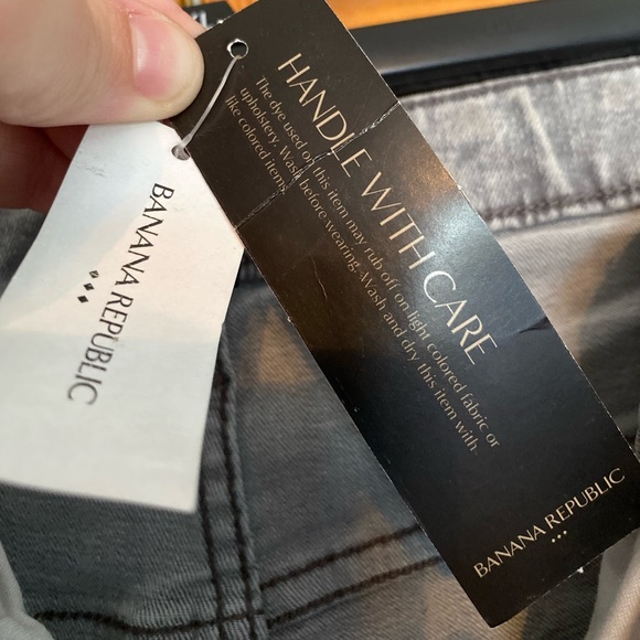 Banana Republic Grey Wash Skinny Jeans - Picture 6 of 11